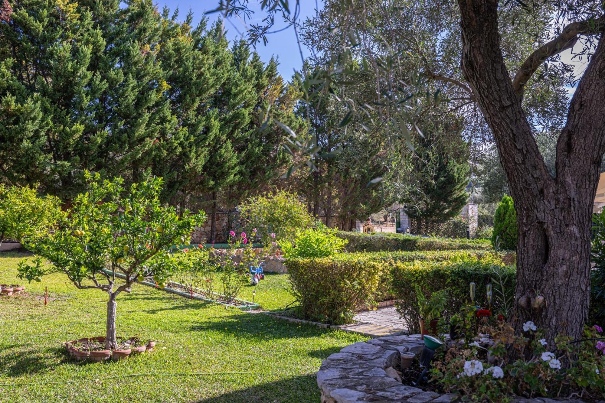 Vista Verde Studios & Apartments Svoronata Bagian luar foto