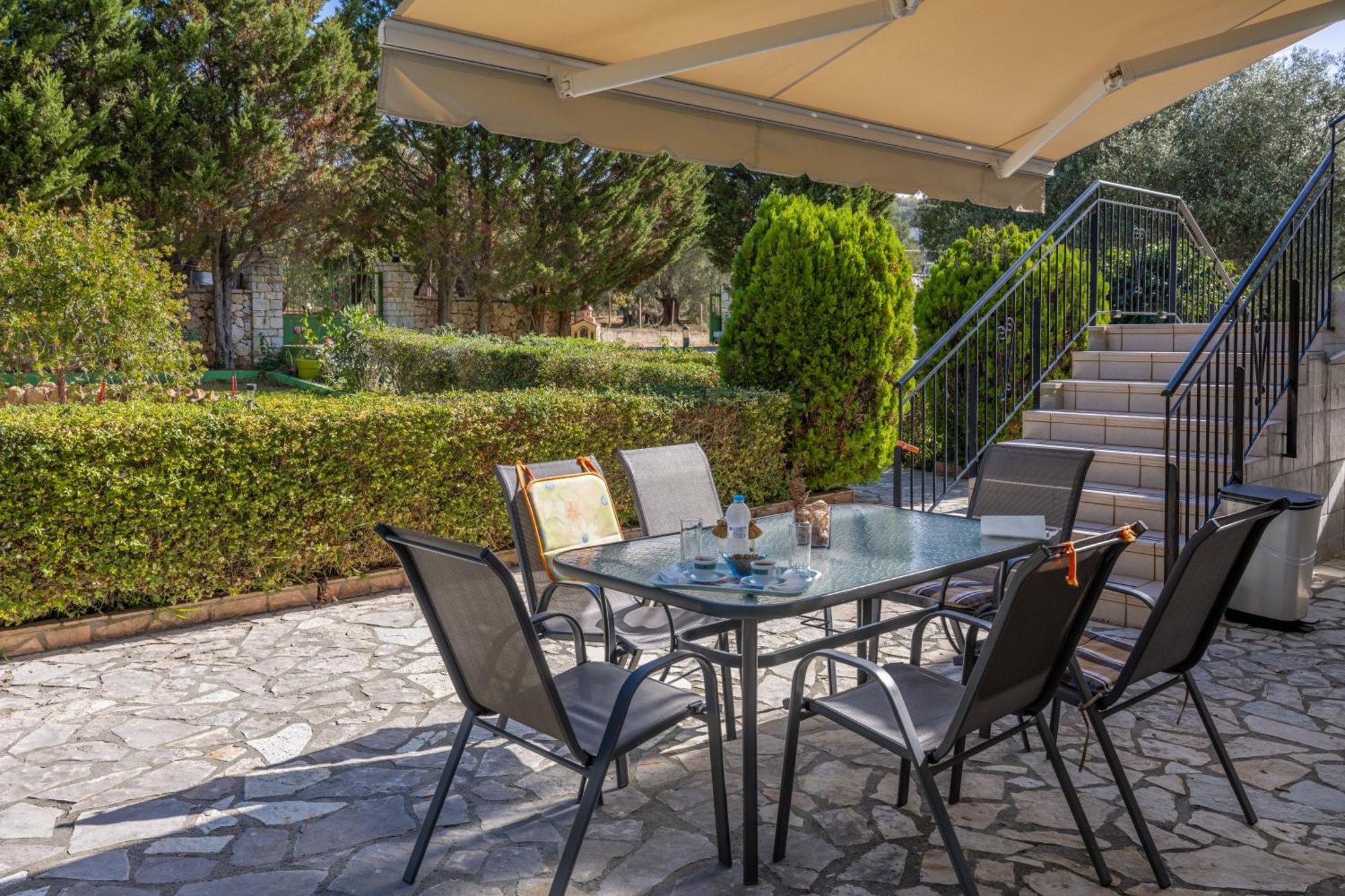Vista Verde Studios & Apartments Svoronata Bagian luar foto