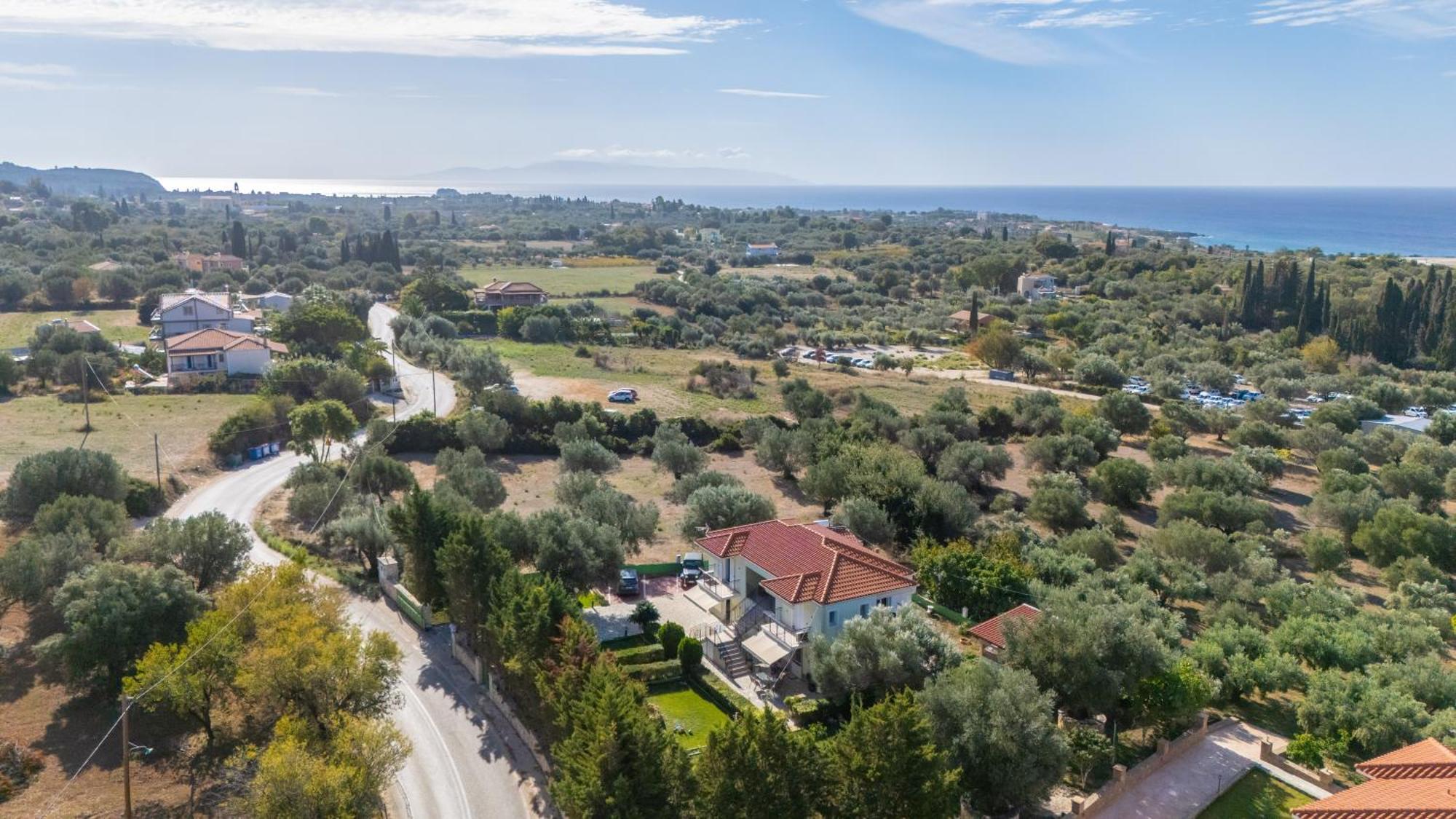 Vista Verde Studios & Apartments Svoronata Bagian luar foto