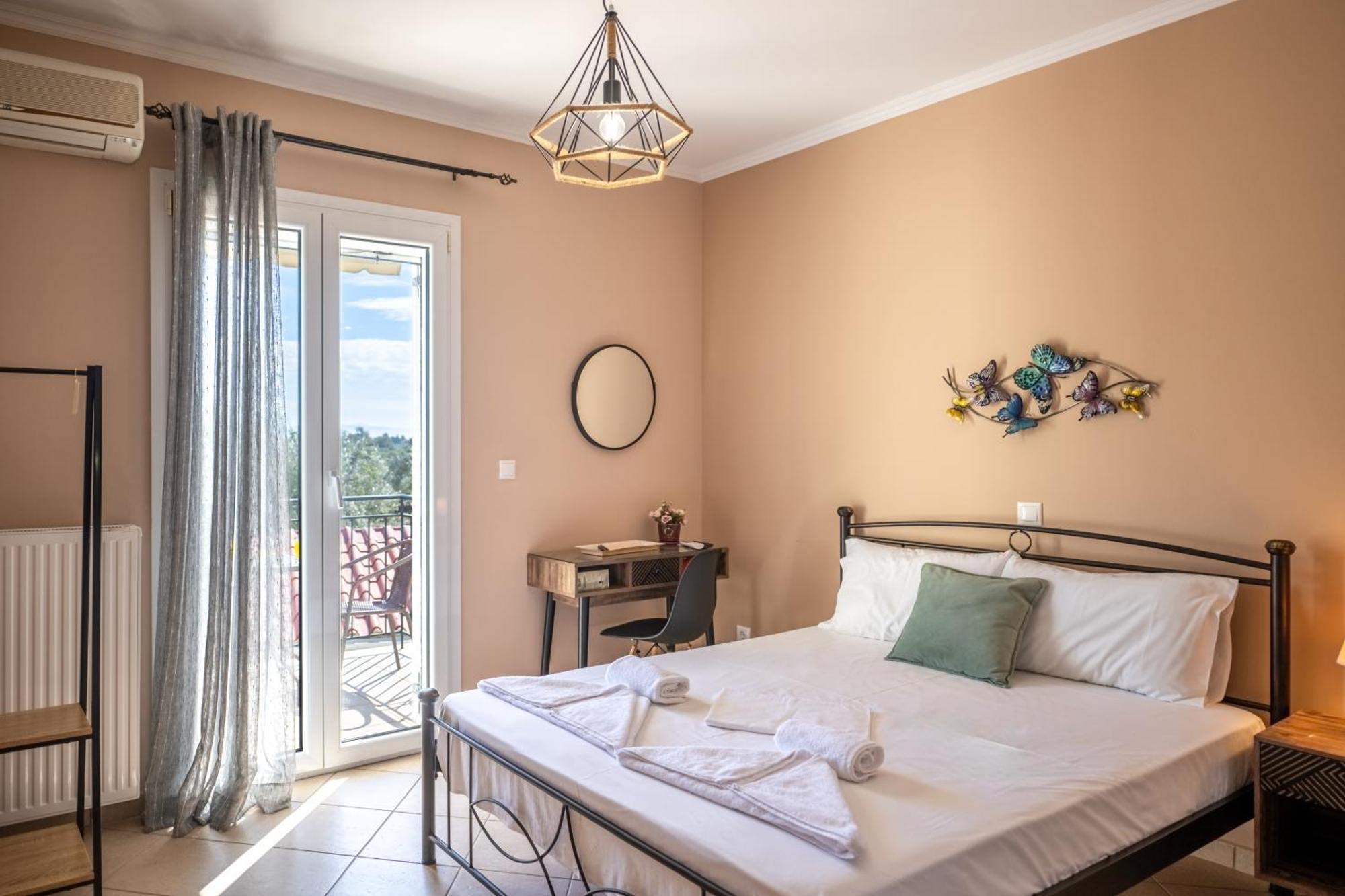 Vista Verde Studios & Apartments Svoronata Bagian luar foto