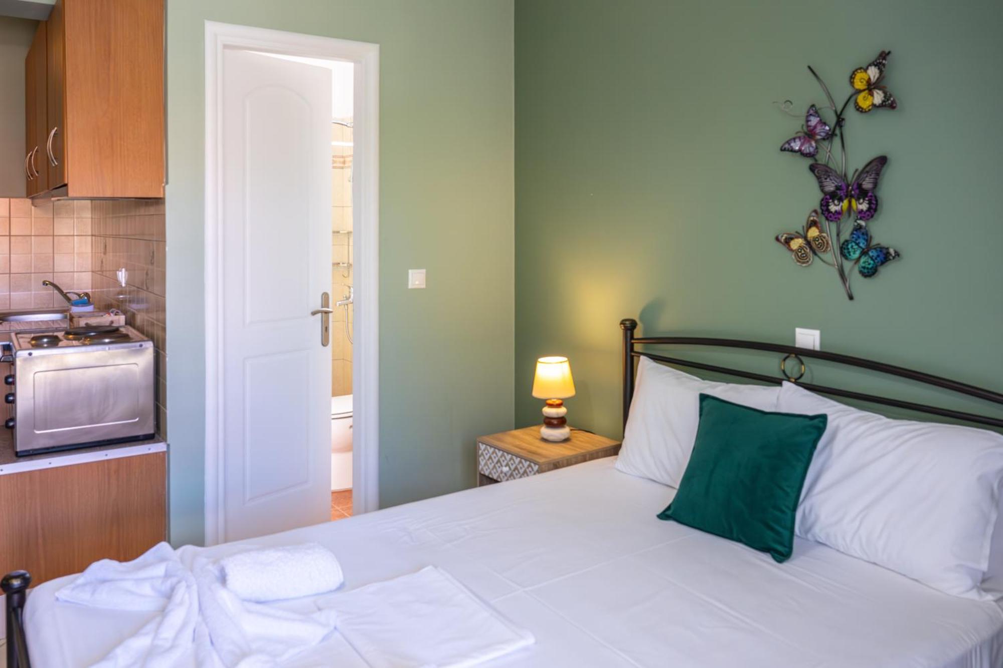 Vista Verde Studios & Apartments Svoronata Bagian luar foto